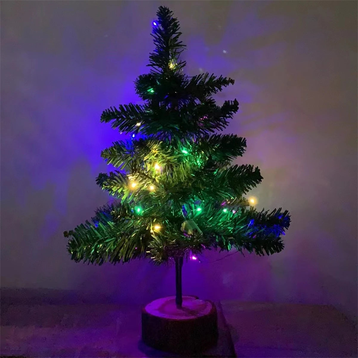 Mini Kerstboom - Realistische PVC Boom met Sneeuw, Ideaal als Tafel-Bureau Versiering