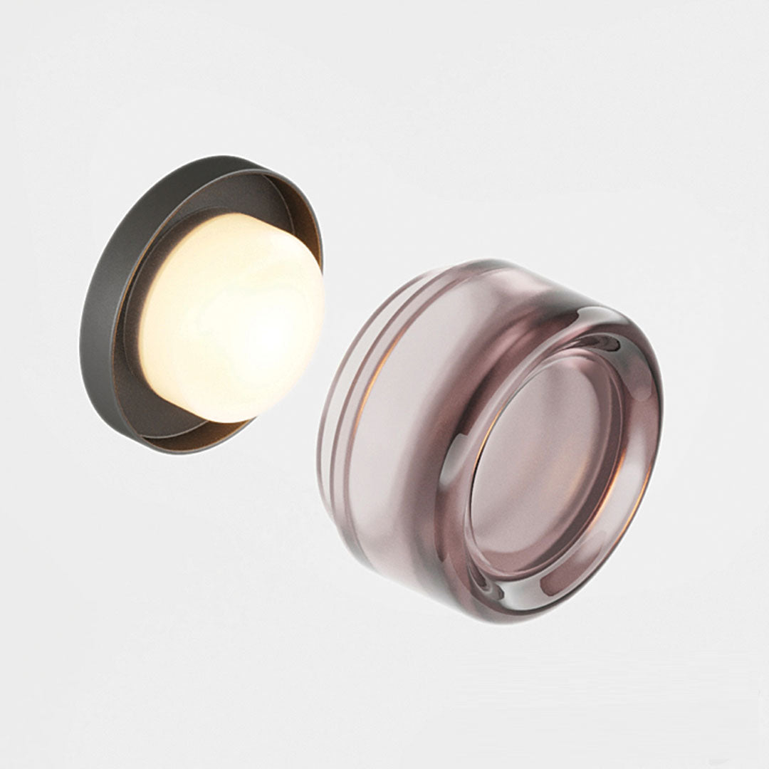 Nomeva | Moderne wandlamp met kuiltjestextuur | Hoogwaardig metaal | Energiezuinige LED | Verkrijgbaar in Amber, Rook, Wit | Eenvoudige installatie | 13,7x7 cm | Voor woonkamer, slaapkamer, gang