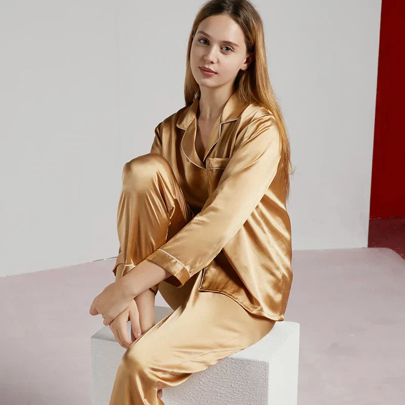 Celeste 100% Zijden Dames Pyjama | Zijdezacht, Ademend & Huidvriendelijk | Premium Luxe Nachtmode | Temperatuur- en Vochtregulerend | Elegant en Hypoallergeen voor Heerlijk Comfort