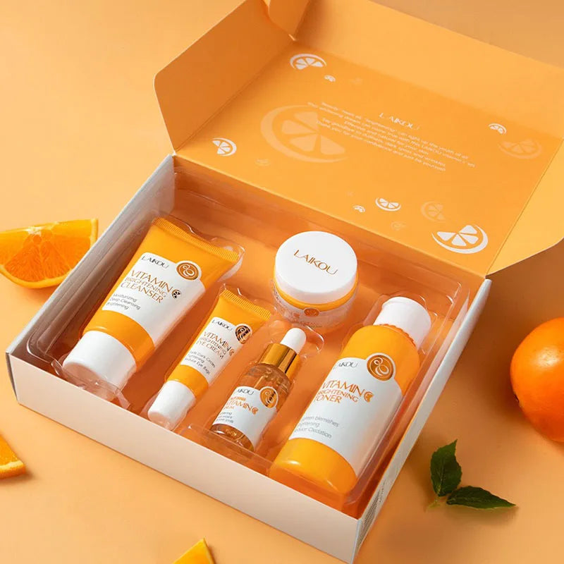 LAIKOU®  | Vitamin C Face Care Cream Set 5pcs | Diepe Reiniging en Vochtinbrengend voor een Stralende Huid