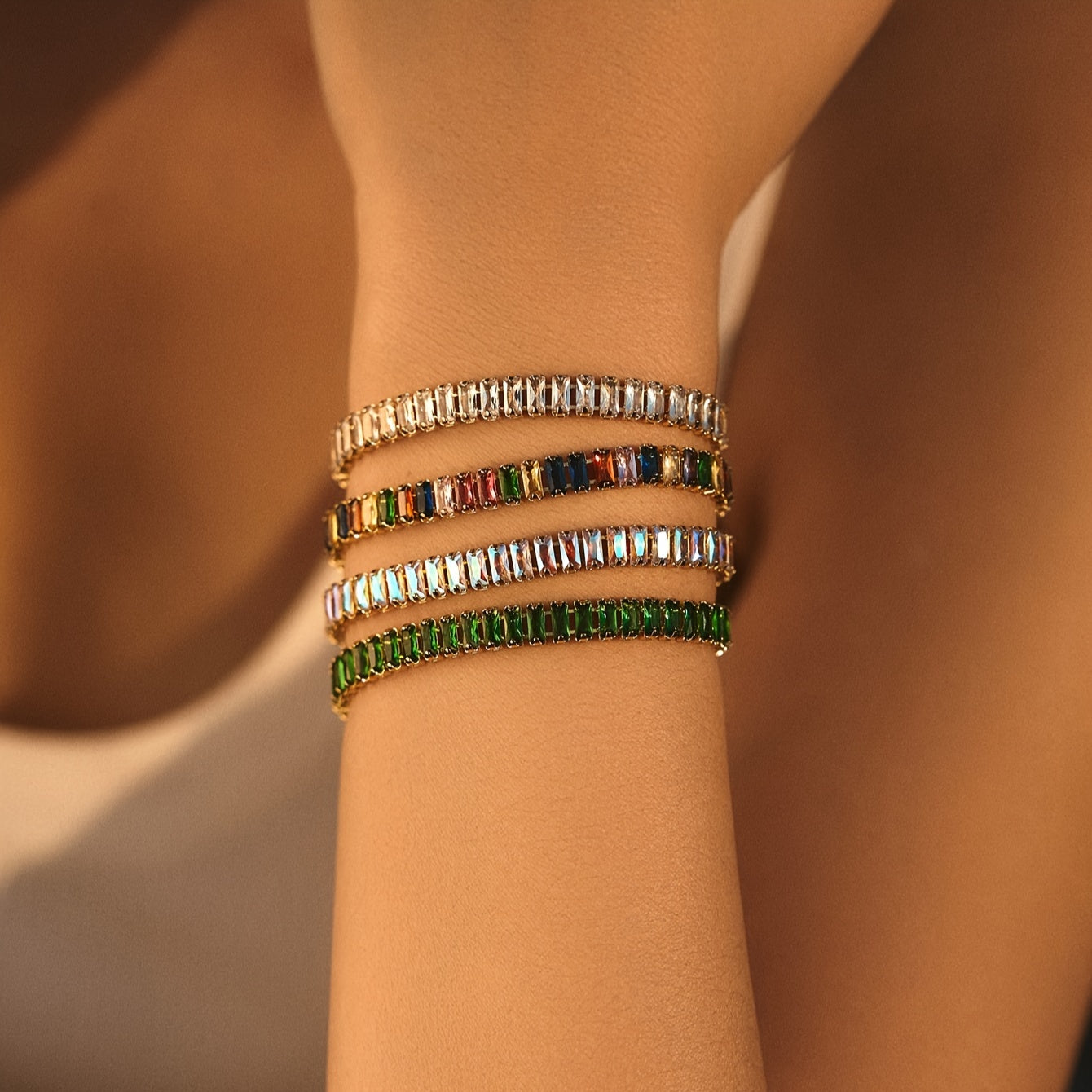 Cubic Luxe | Luxe Tennis Armband Met Zirconia | Vierkant en Rechthoekig Design - Perfect Cadeau Voor Vakantie of Feest