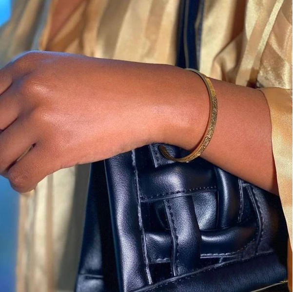 Ayatul Kursi Armband | Hoogwaardig roestvrij staal met gouden, roségouden of zilveren laag | Beschermend en gedetailleerd ontwerp | Geschikt voor gevoelige huid | Waterdicht en hypoallergeen | Cadeauverpakking inbegrepen