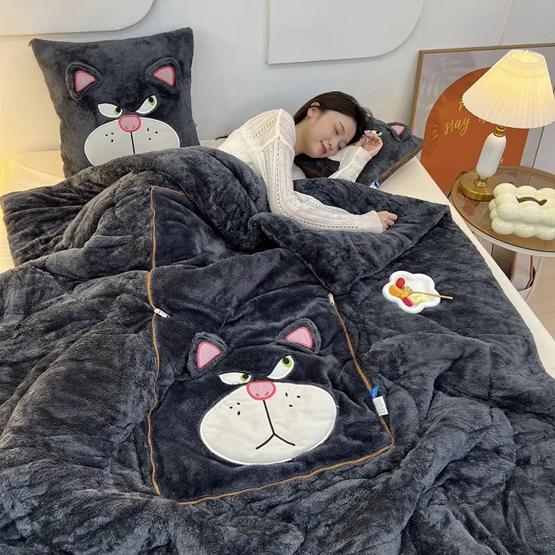 CozyCush: Verander je comfort met onze deken- en kussenset