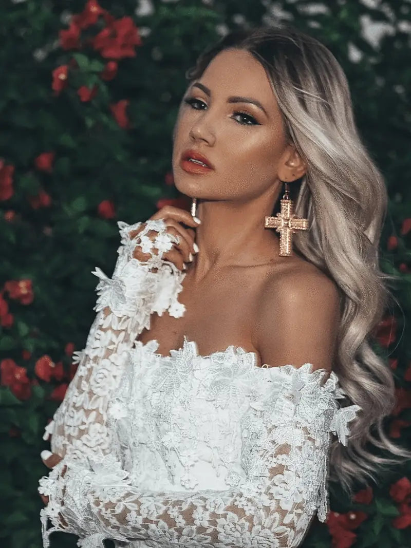 Isa | Cocktail Trouwjurk met Off-Shoulder Kant