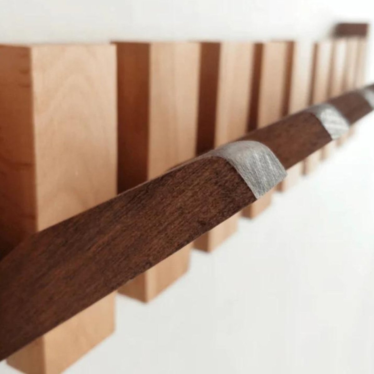 Pianowood Luxe Kapstok | Woonaccessoires | Handgemaakte houten kapstok met elegant ontwerp