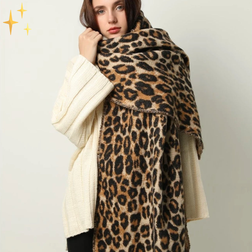 Livia - Luxe Gebreide Sjaal met Leopard Print