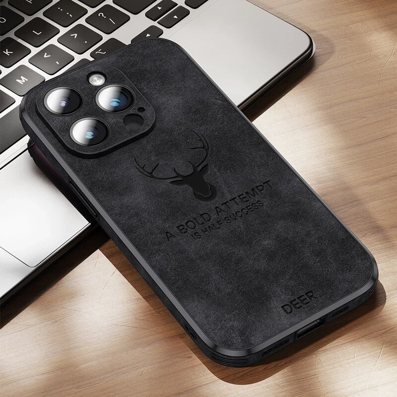 Deer - Luxe Leren iPhone Hoesje met Stijlvol Design en Schokbestendige Bescherming